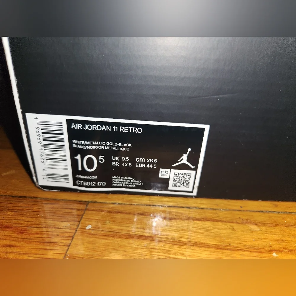 Jordan Retro 11 Empty Box - Picture 2 of 7